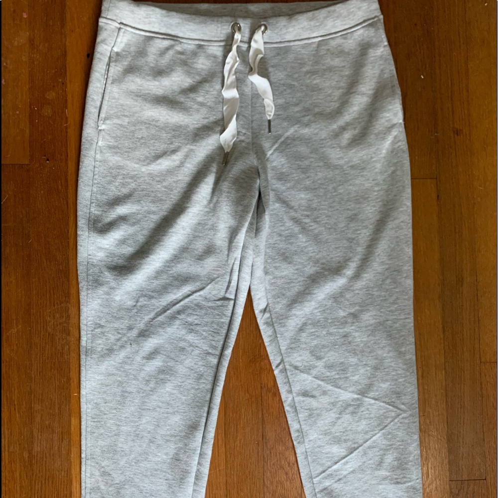 *NEVER WORN* VICTORIA SECRET JOGGERS